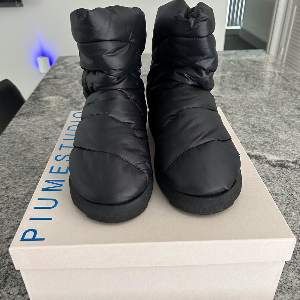 Piumestudio Luna Padded Ankle Boots.
